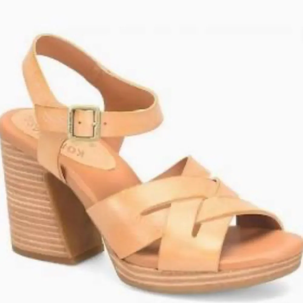 Korks Hutton NWOT Tan Leather Ankle Strap Sandals‎ Sz 11